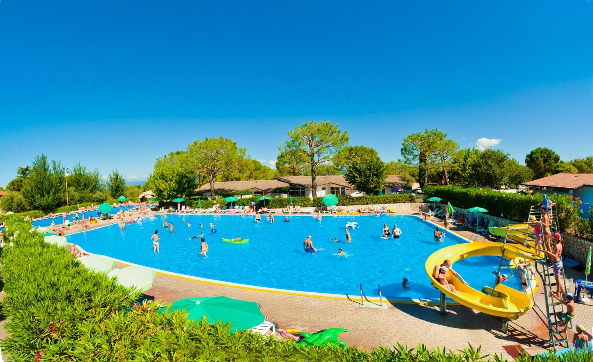 Camping Cisano - San Vito Бардолино Экстерьер фото