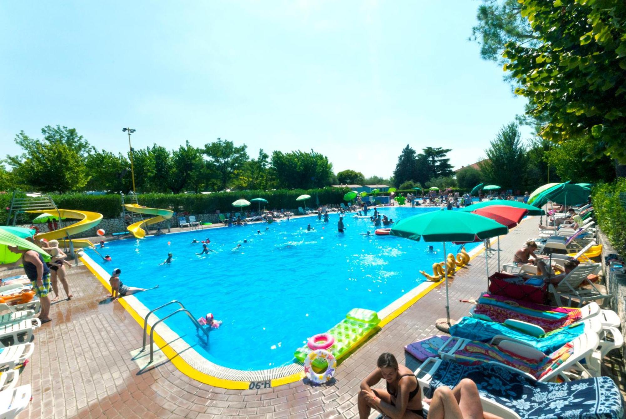 Camping Cisano - San Vito Бардолино Экстерьер фото