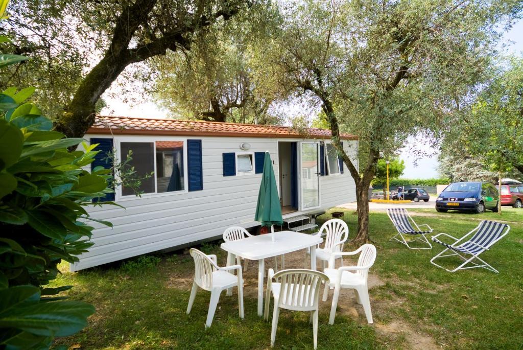 Camping Cisano - San Vito Бардолино Номер фото